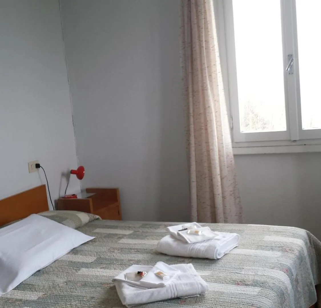 Pet Friendly Hotel Mirabeau Bellagio